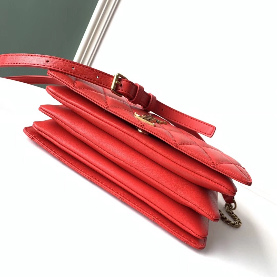 Sa**t Lau*nt angie chain bag in red diamond lambskin