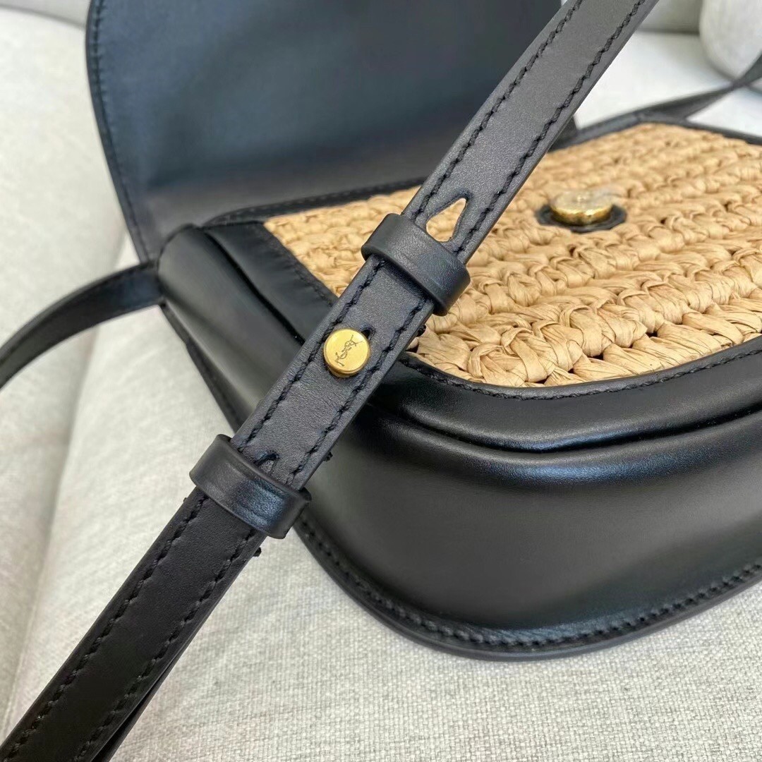 Sa**t Lau*nt kaia small bag in raffia and leather