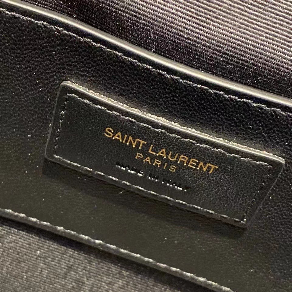 Sa**t Lau*nt 80