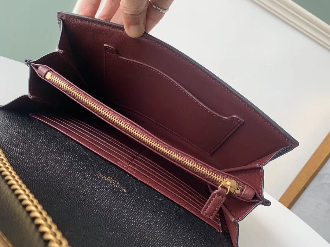 Sa**t Lau*nt woc cassandra chain wallet in black leather