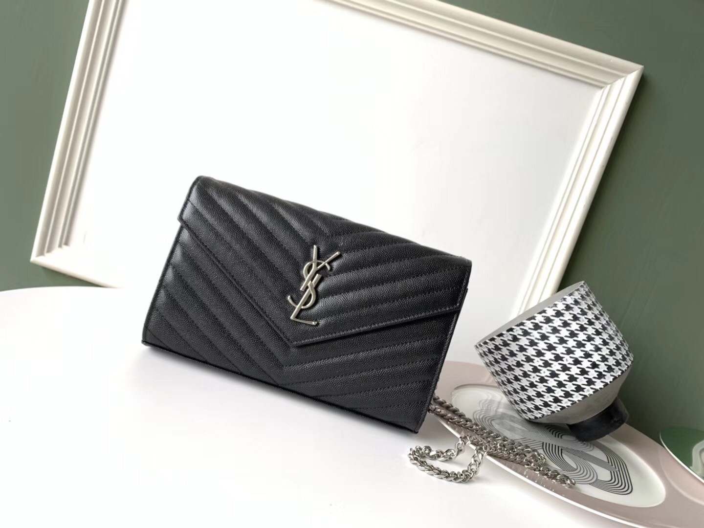 Sa**t Lau*nt woc monogram chain wallet in noir leather