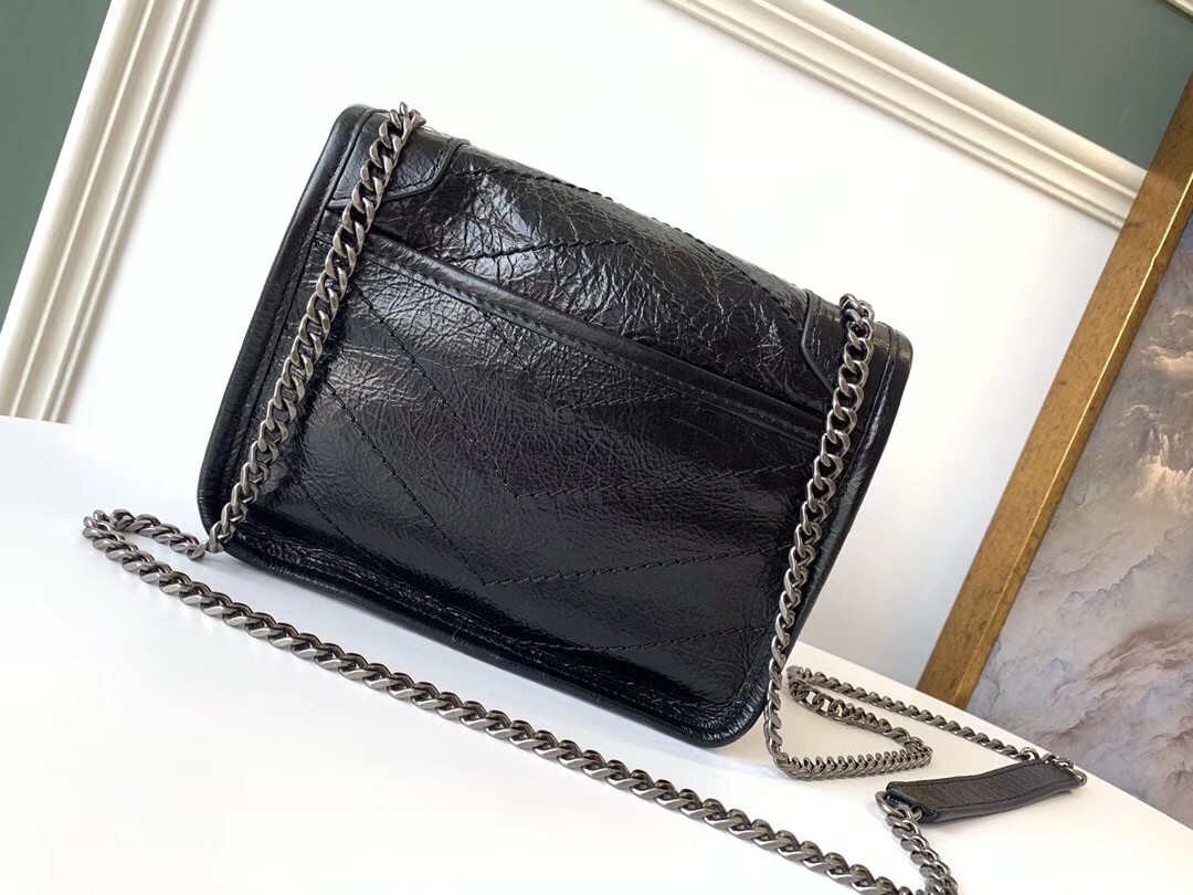 Sa**t Lau*nt woc niki chain wallet in black crinkled leather
