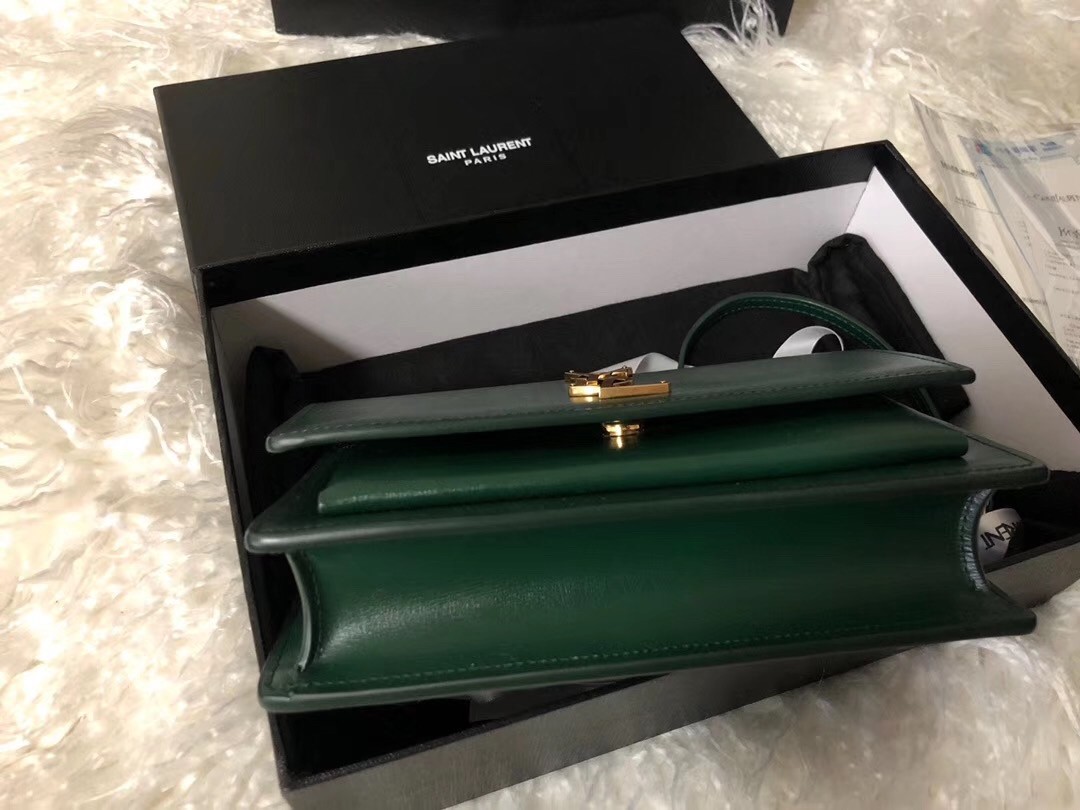 Sa**t Lau*nt woc sunset chain wallet in green calfskin