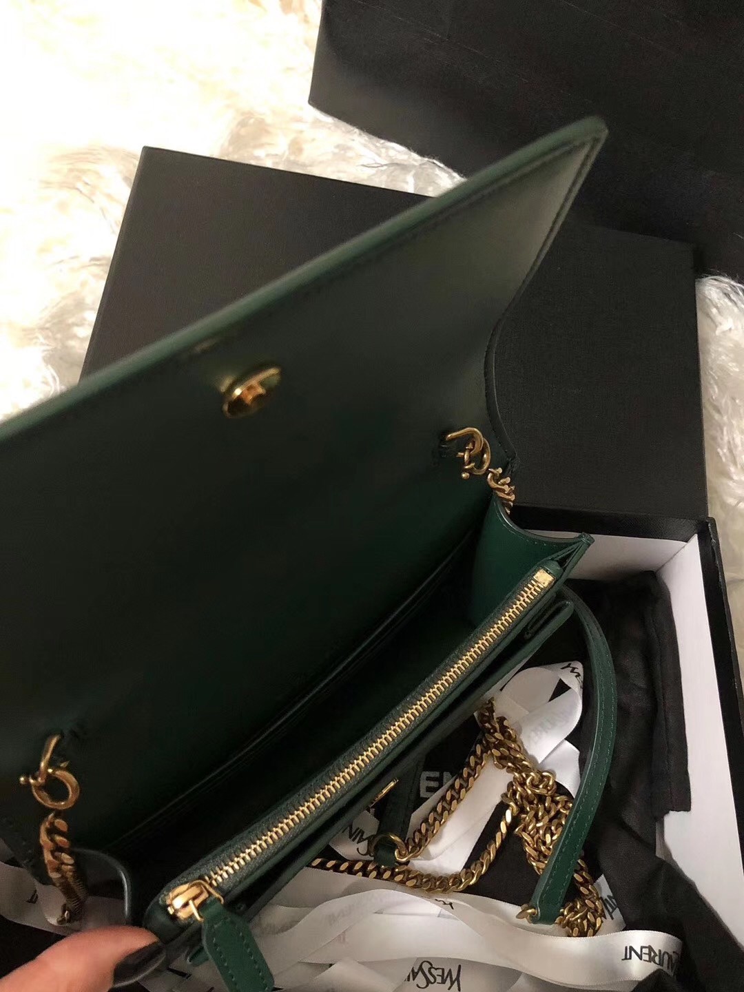 Sa**t Lau*nt woc sunset chain wallet in green calfskin
