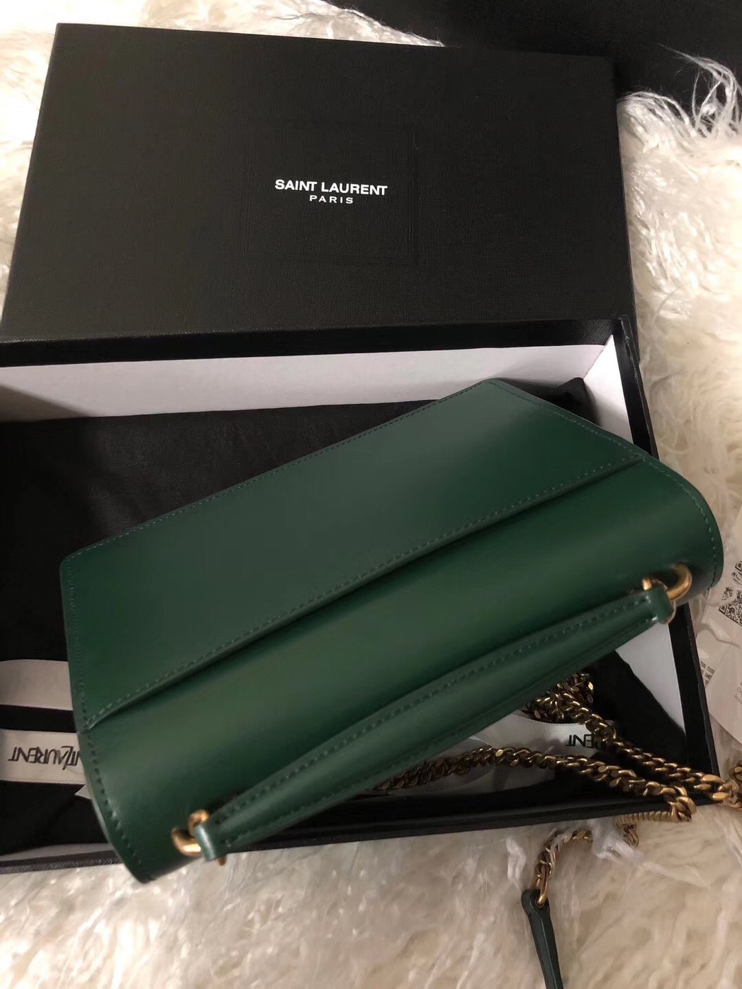 Sa**t Lau*nt woc sunset chain wallet in green calfskin