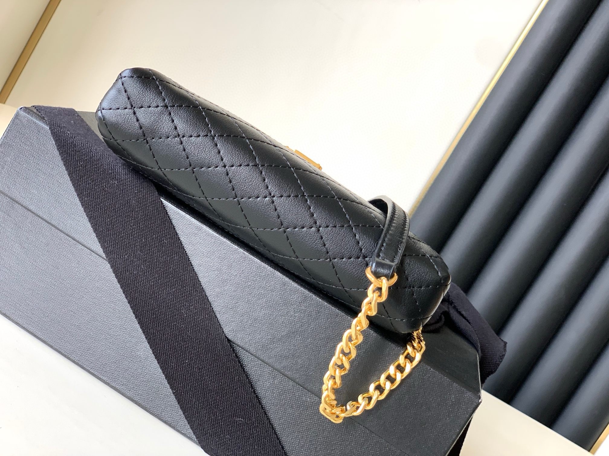 Sa**t Lau*nt gaby zipped pouch in black quilted lambskin