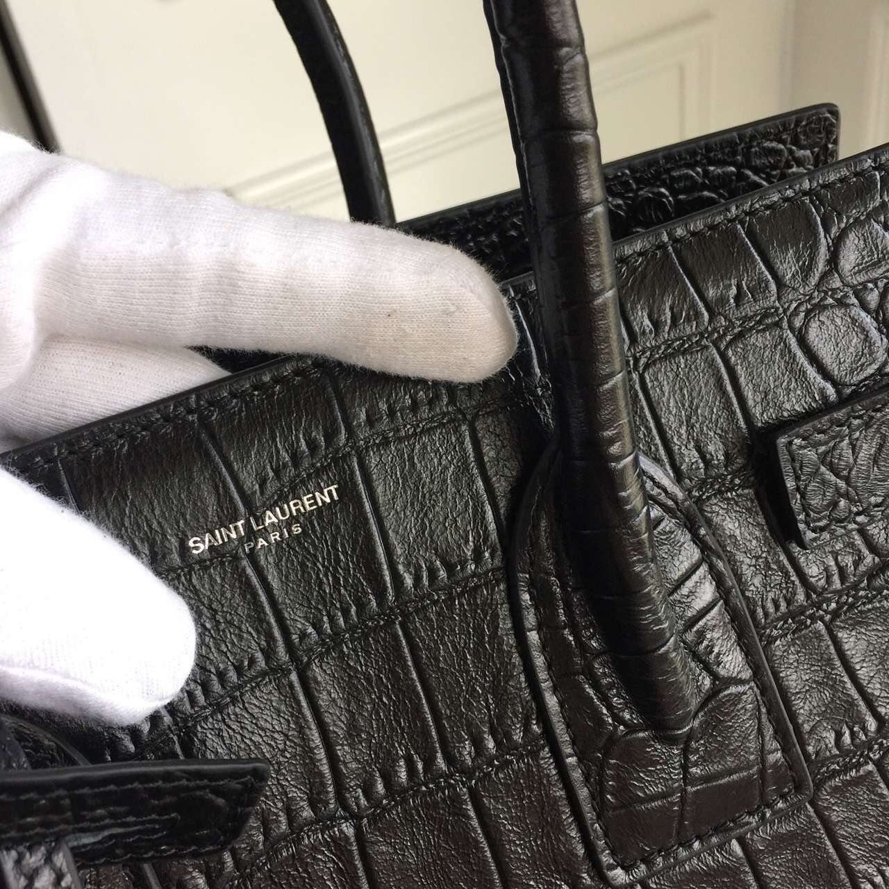 Sa**t Lau*nt small sac de jour bag in black crocodile leather