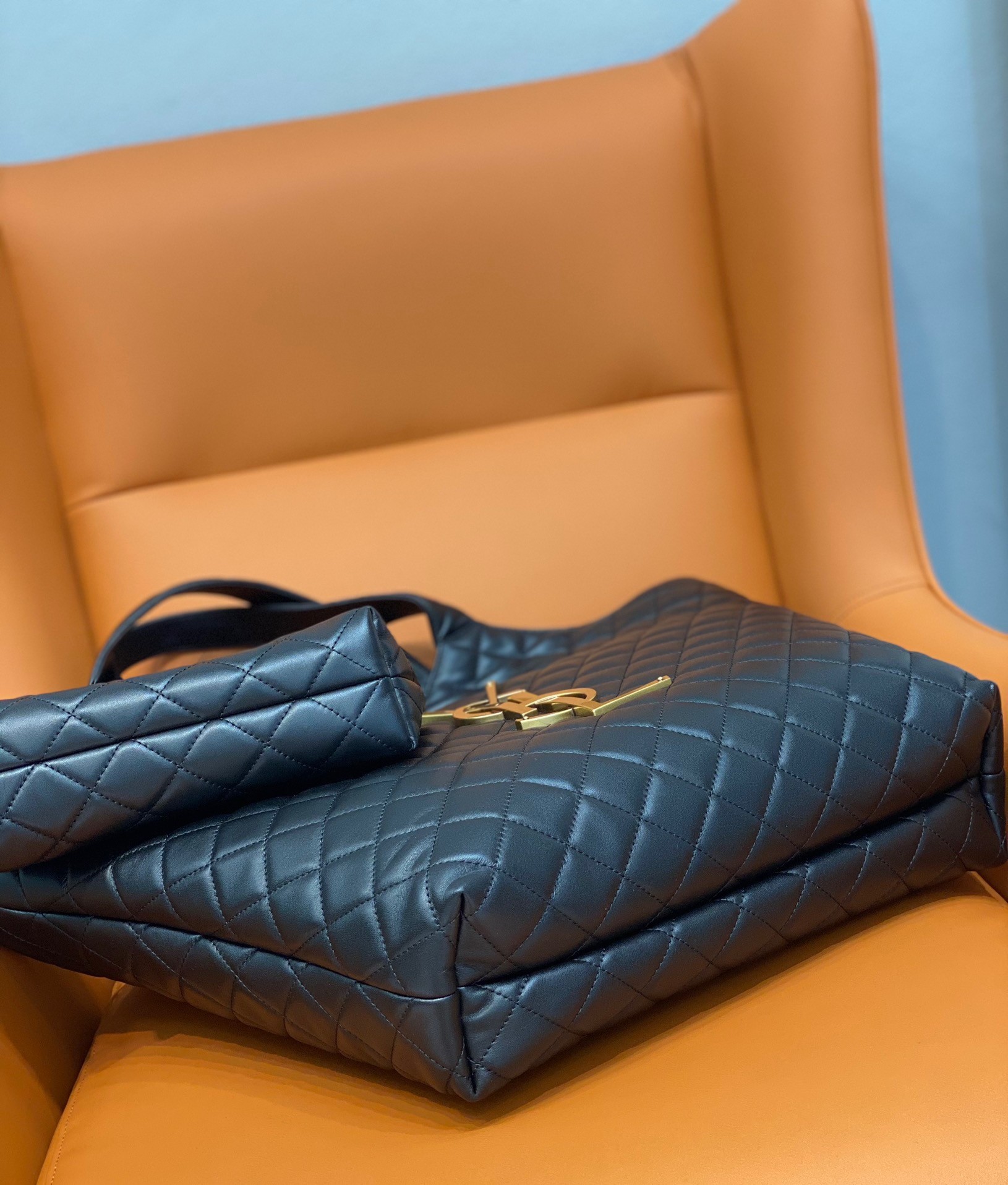 Sa**t Lau*nt icare maxi shopping bag in black quilted lambskin