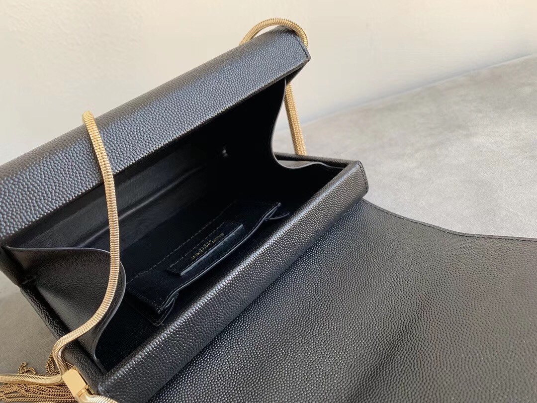 Sa**t Lau*nt kate box bag in black grained leather