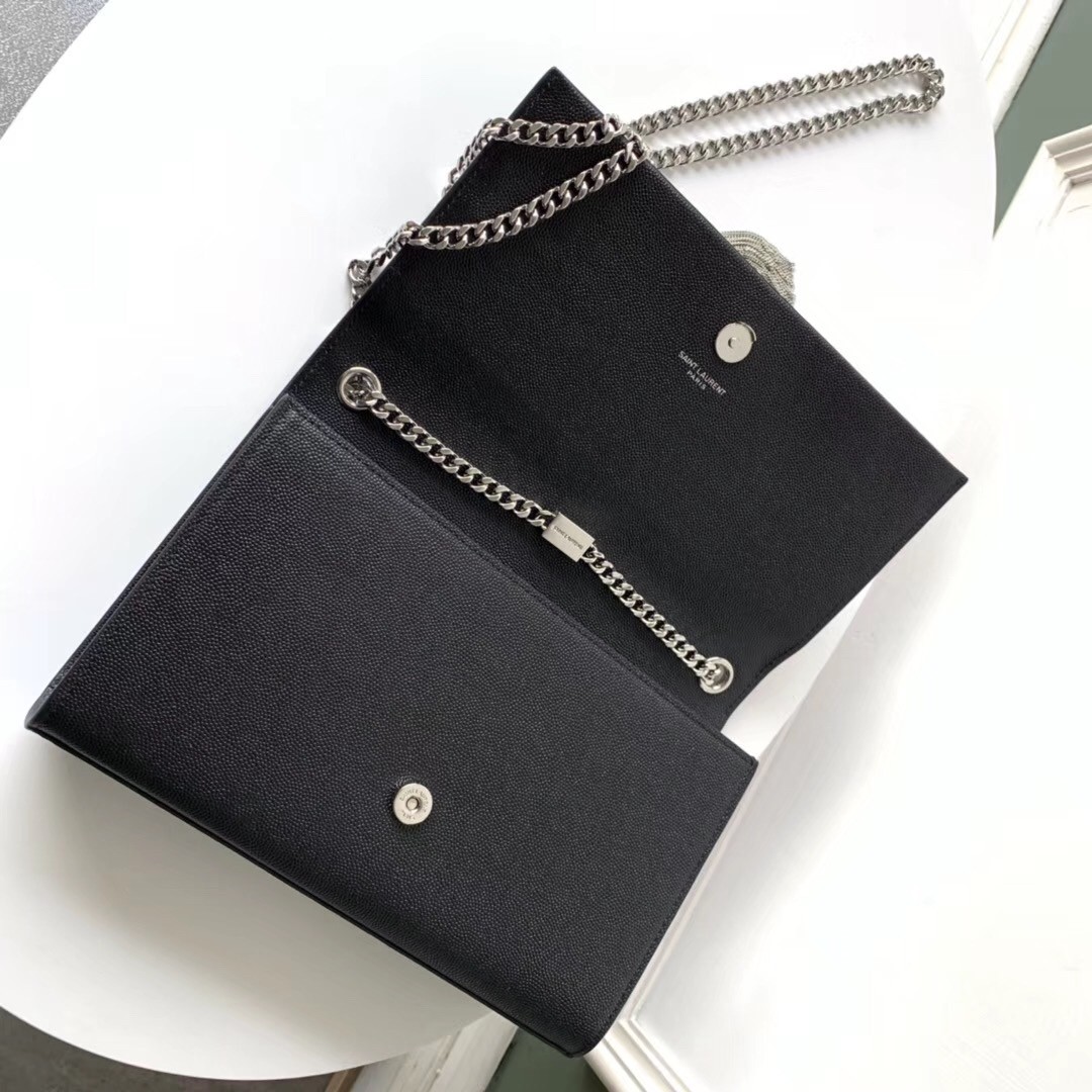 Sa**t Lau*nt medium kate bag with tassel in black smooth leather
