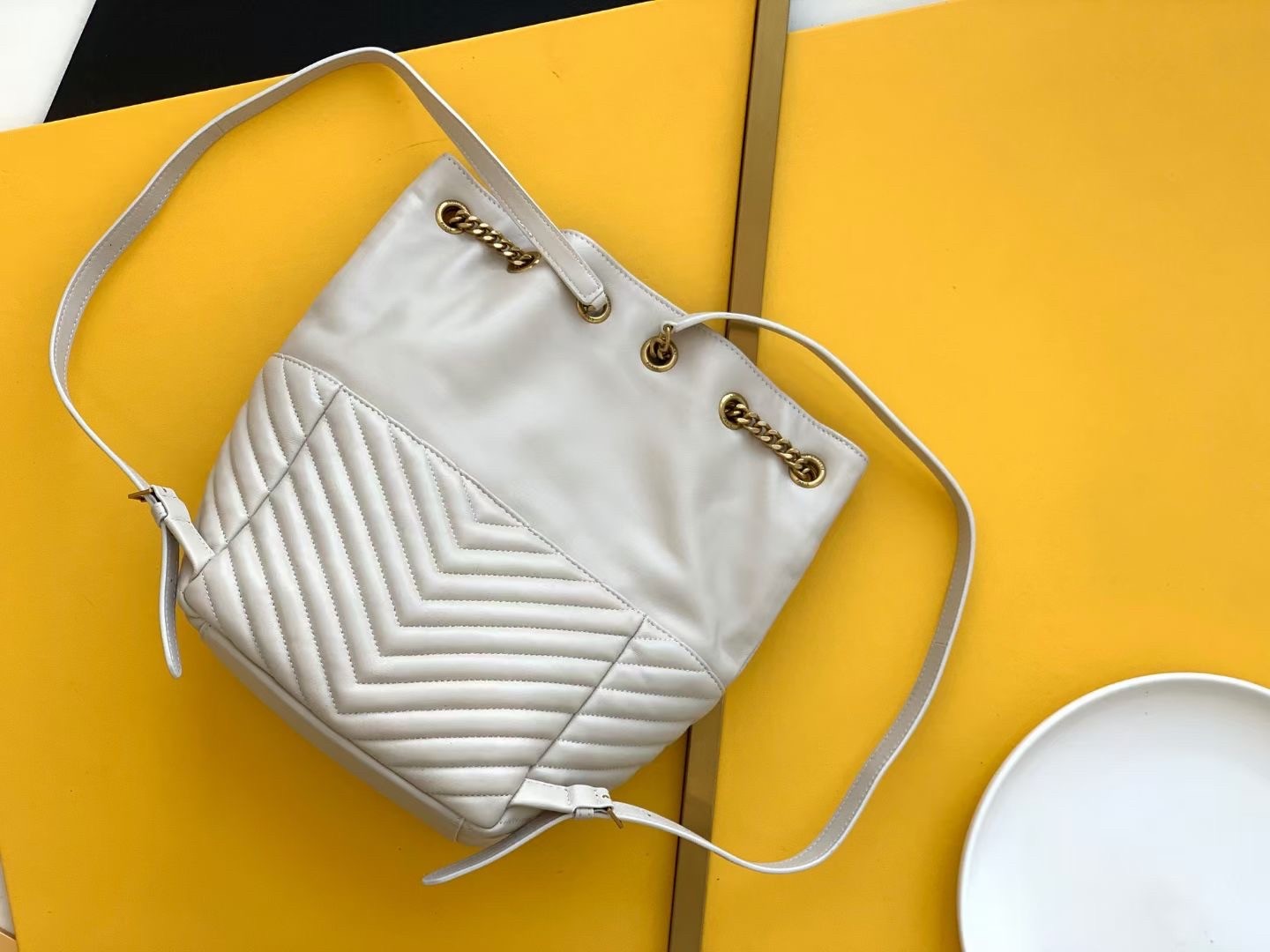 Sa**t Lau*nt joe backpack in white lambskin