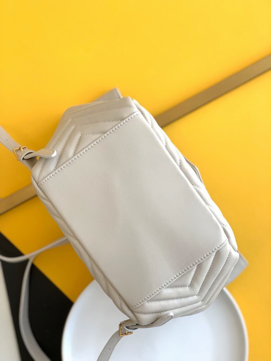 Sa**t Lau*nt joe backpack in white lambskin
