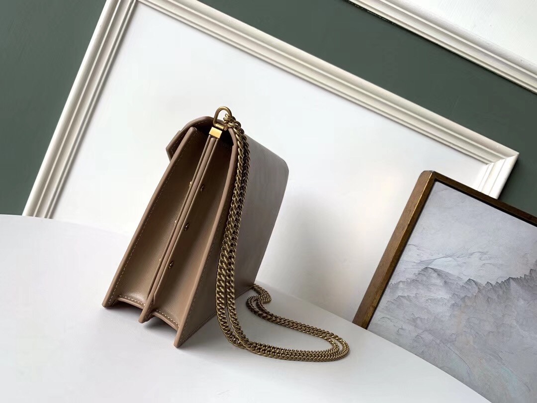 Sa**t Lau*nt camel cassandra monogram clasp bag