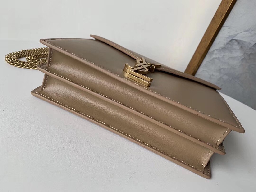 Sa**t Lau*nt camel cassandra monogram clasp bag