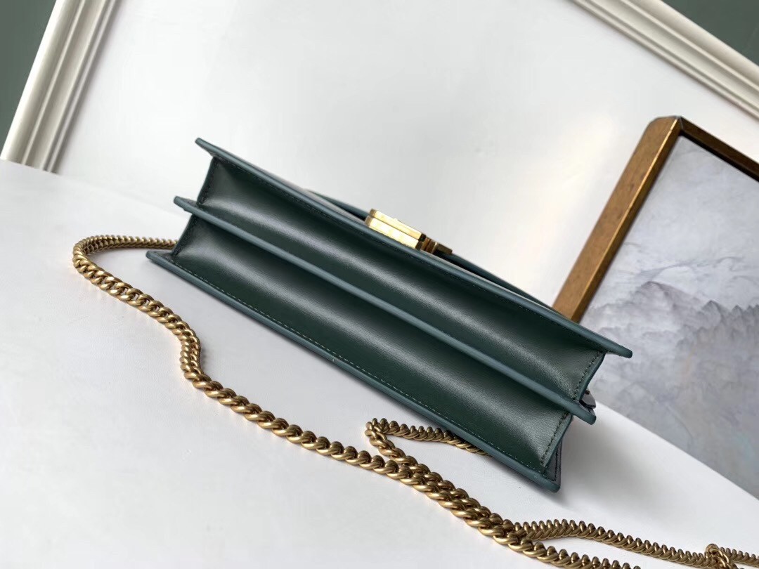 Sa**t Lau*nt dark green cassandra monogram clasp bag