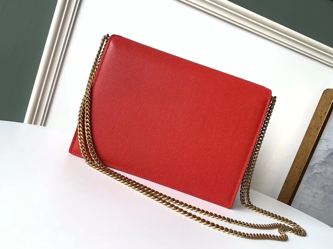 Sa**t Lau*nt cassandra clasp bag in red grained leather