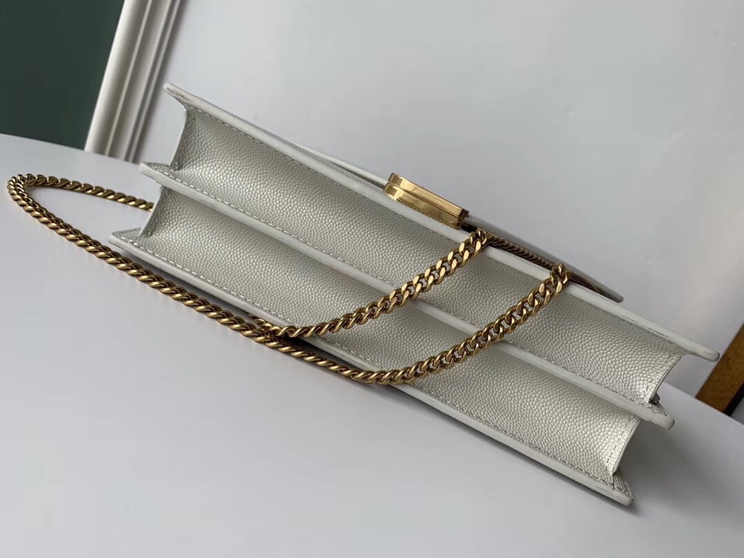 Sa**t Lau*nt cassandra clasp bag in blanc grained leather