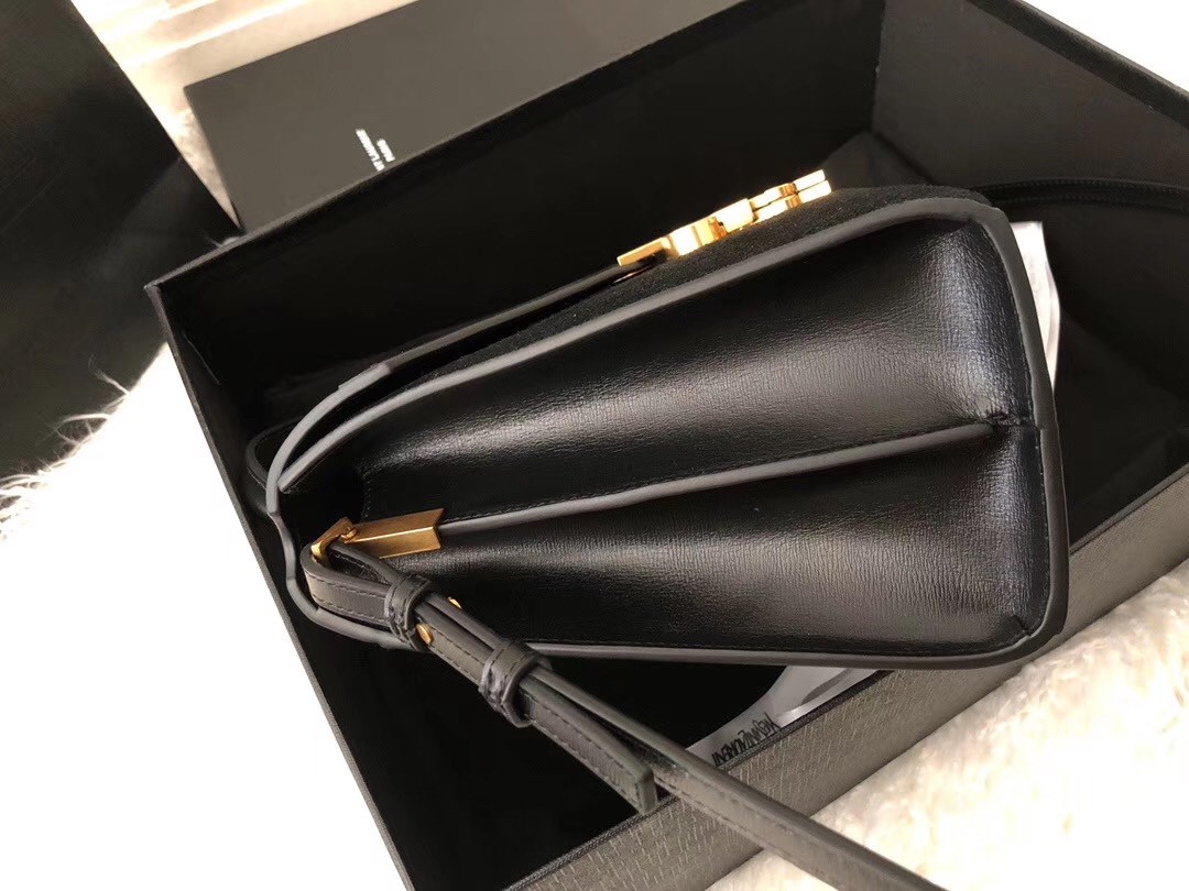 Sa**t Lau*nt cassandra medium bag in black suede