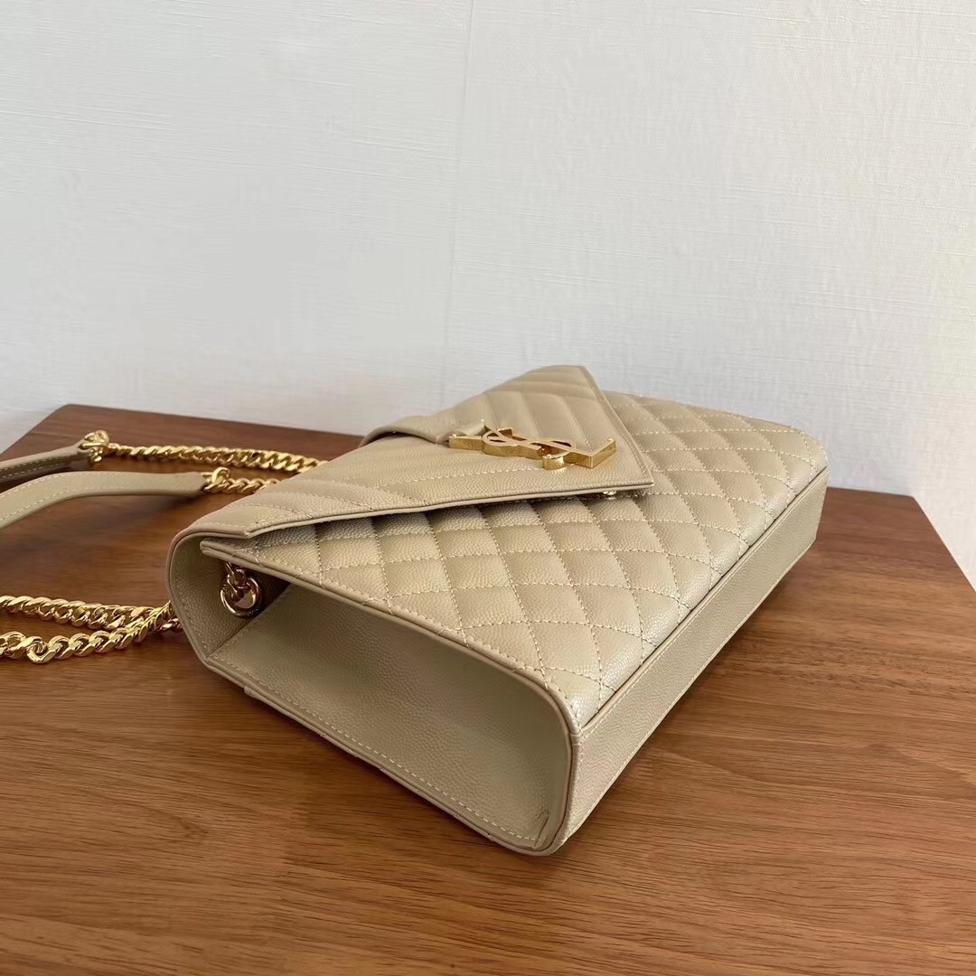 Sa**t Lau*nt medium envelope bag in beige grained leather