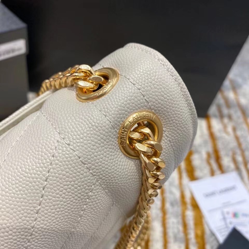 Sa**t Lau*nt medium envelope bag in white grained leather