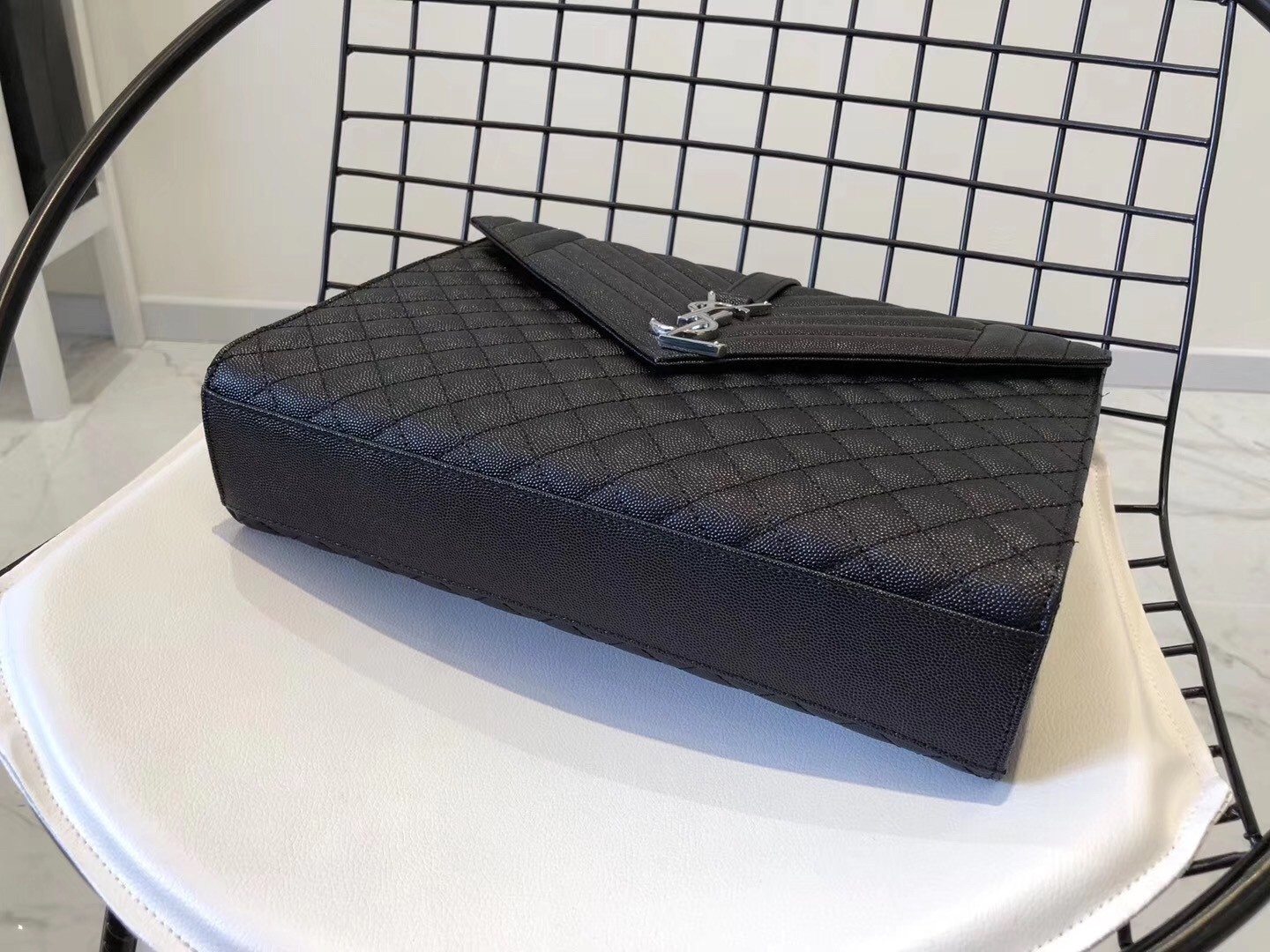 Sa**t Lau*nt envelope large bag in noir grained leather
