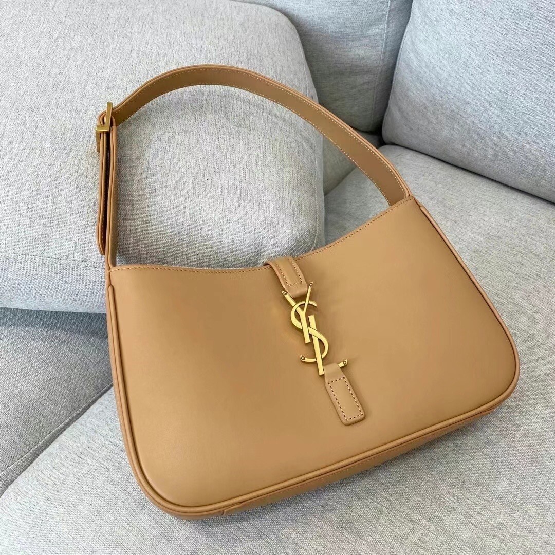 Sa**t Lau*nt le 5 À 7 hobo bag in brown leather
