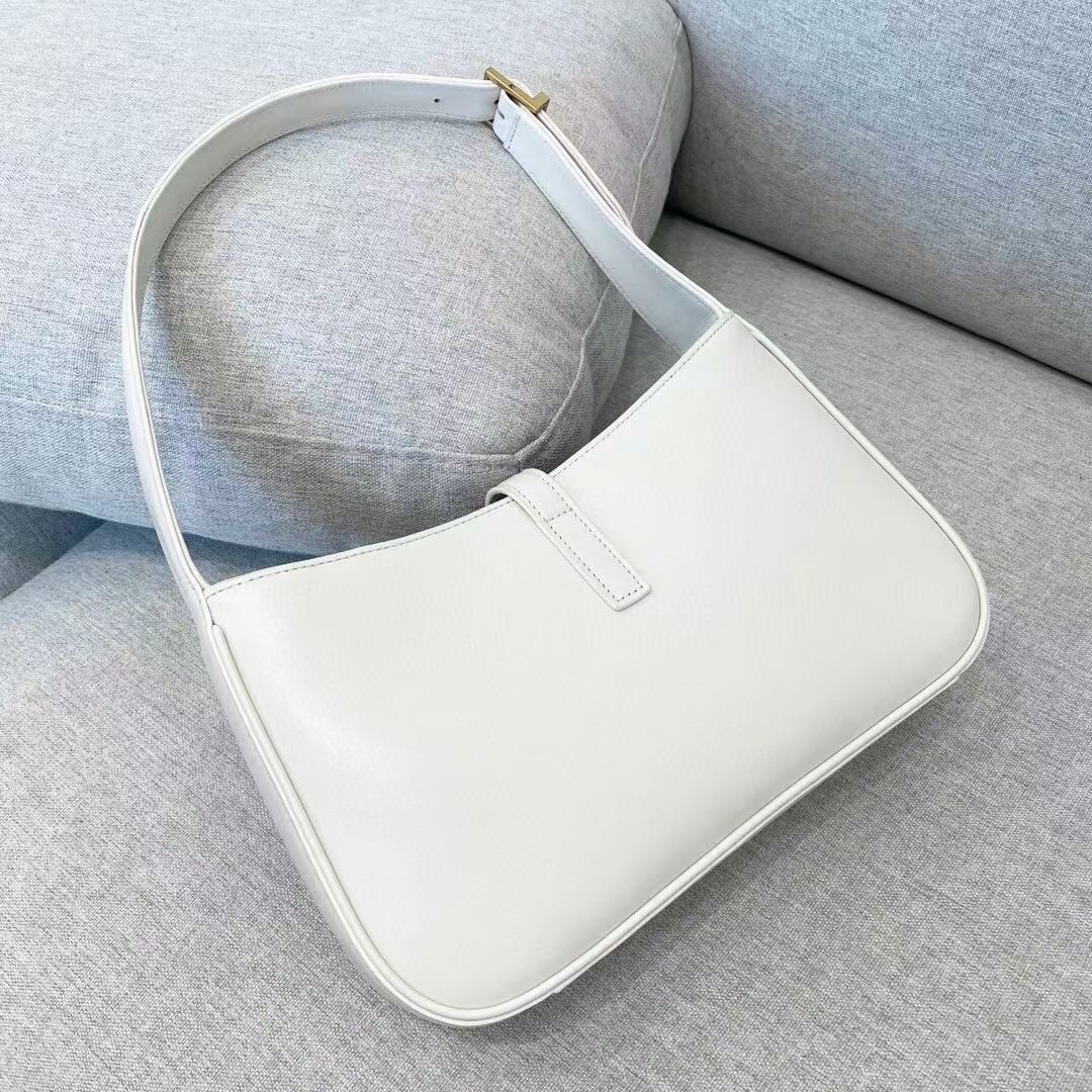 Sa**t Lau*nt le 5 À 7 hobo bag in white leather