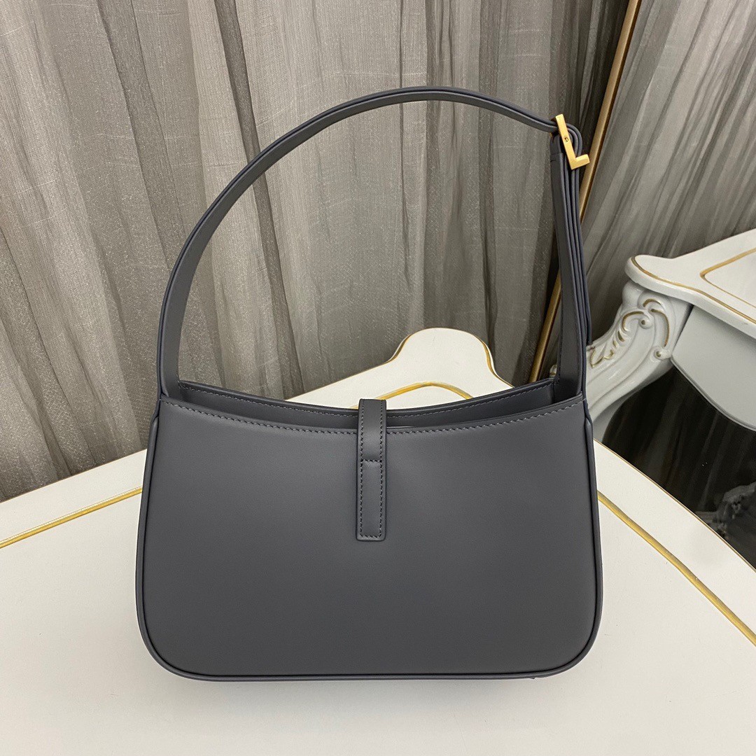 Sa**t Lau*nt le 5 À 7 hobo bag in storm smooth leather
