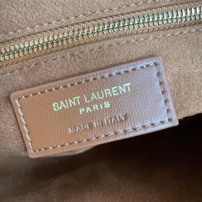 Sa**t Lau*nt le 5 à 7 hobo bag in black crocodile-embossed leather
