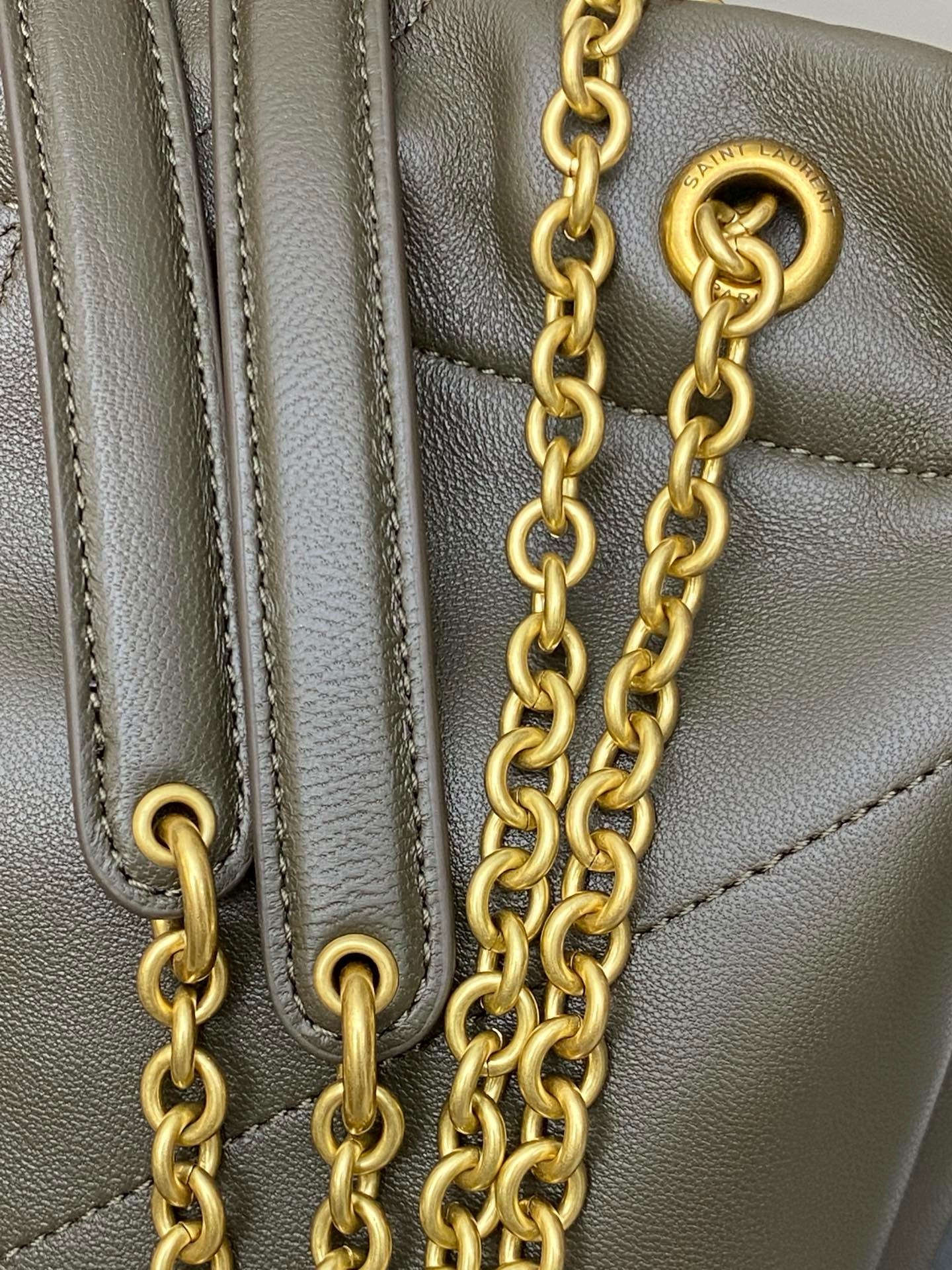 Sa**t Lau*nt jamie 4.3 pochon bag in khaki green lambskin