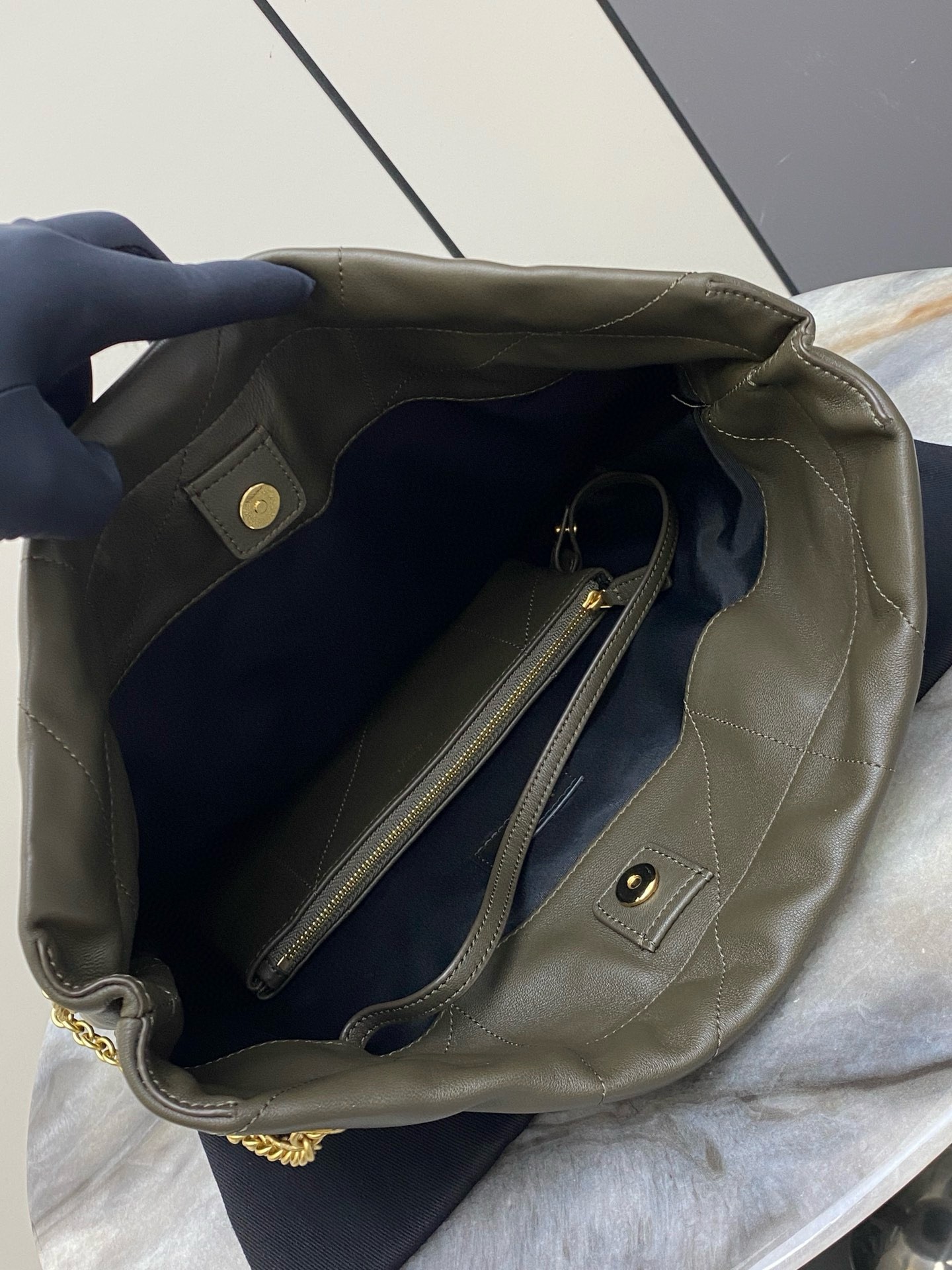 Sa**t Lau*nt jamie 4.3 pochon bag in khaki green lambskin