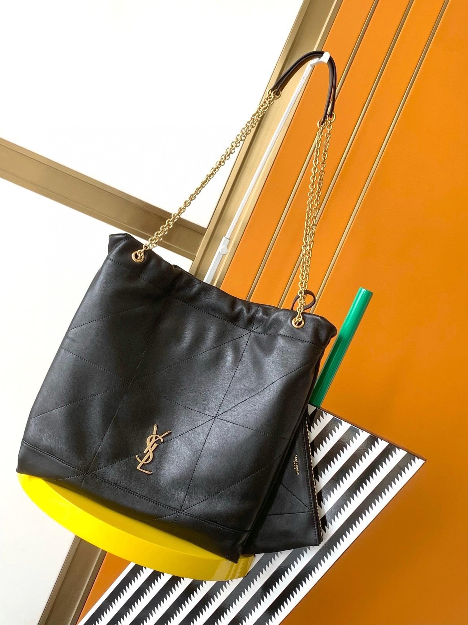 Sa**t Lau*nt jamie 4.3 pochon bag in black lambskin