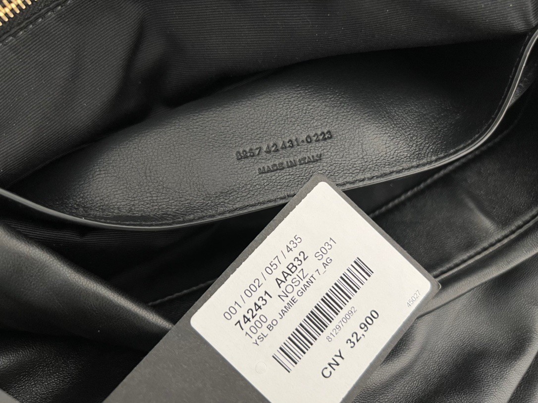 Sa**t Lau*nt jamie 4.3 shoulder bag in black lambskin