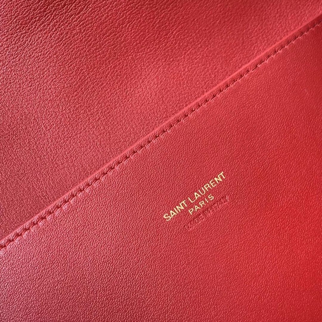 Sa**t Lau*nt kate medium reversible eros red bag