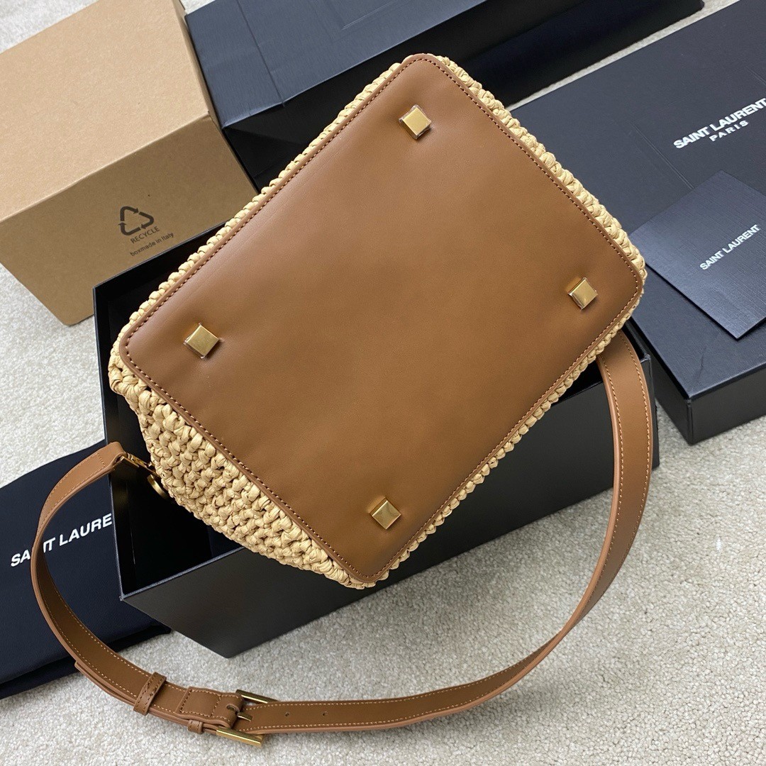 Sa**t Lau*nt le 37 bucket bag in natural woven raffia