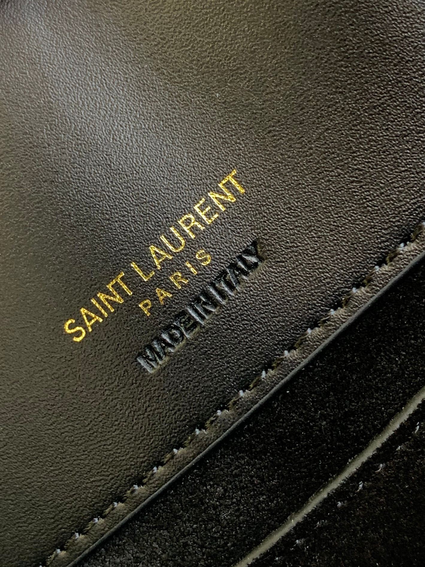 Sa**t Lau*nt le 37 small bucket bag in black leather