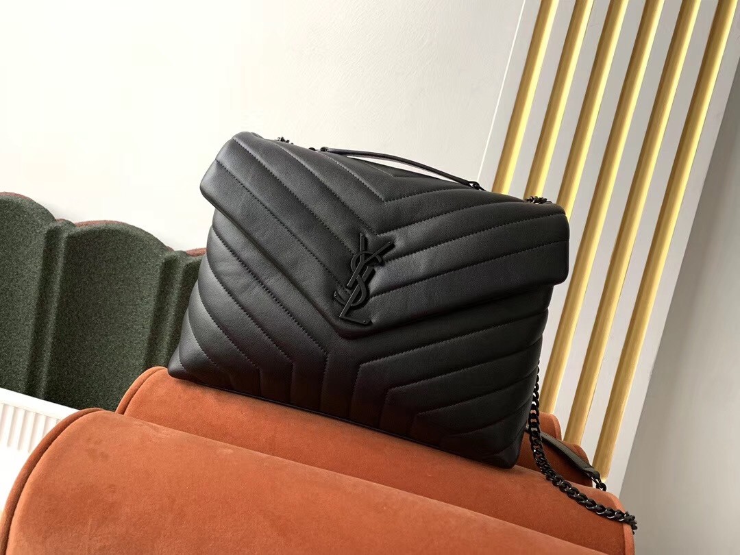 Sa**t Lau*nt so black loulou medium shoulder bag