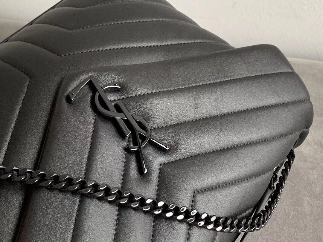 Sa**t Lau*nt so black loulou medium shoulder bag