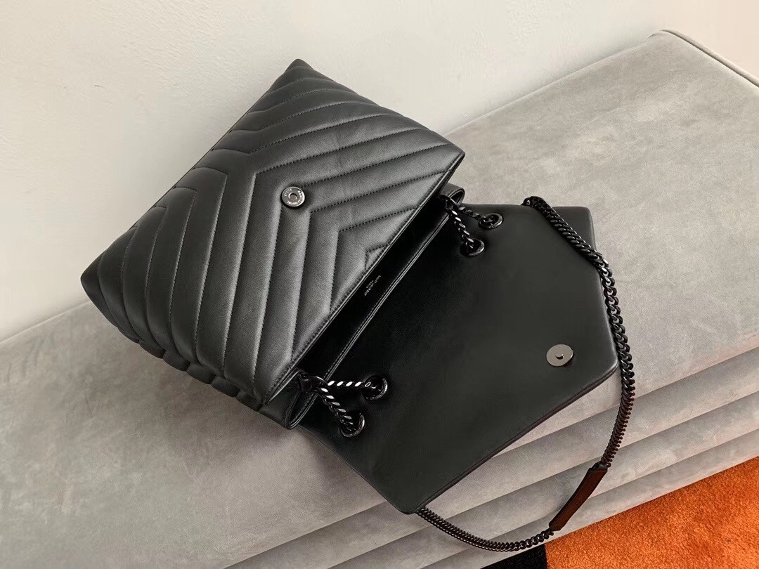 Sa**t Lau*nt so black loulou medium shoulder bag