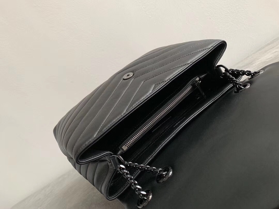 Sa**t Lau*nt so black loulou medium shoulder bag