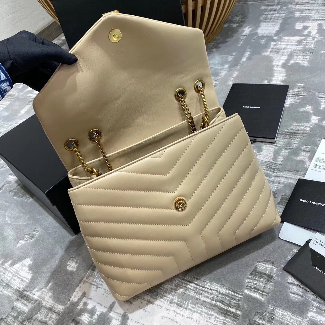 Sa**t Lau*nt loulou medium bag in powder matelasse leather
