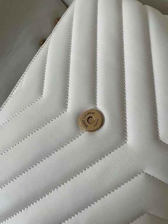 Sa**t Lau*nt loulou medium bag in white matelasse leather