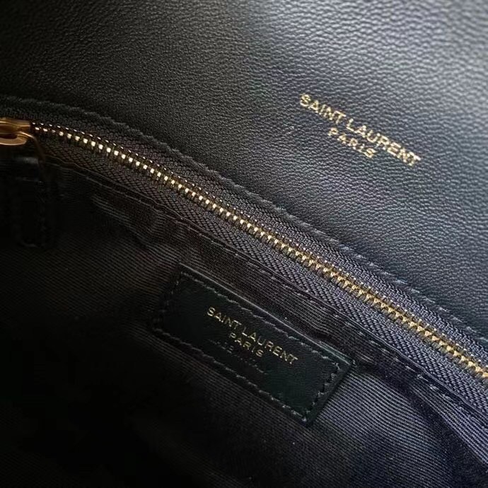 Sa**t Lau*nt puffer toy bag in black lambskin