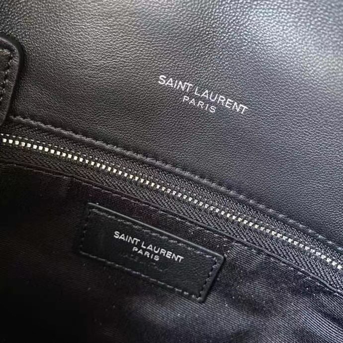 Sa**t Lau*nt puffer toy bag in noir lambskin