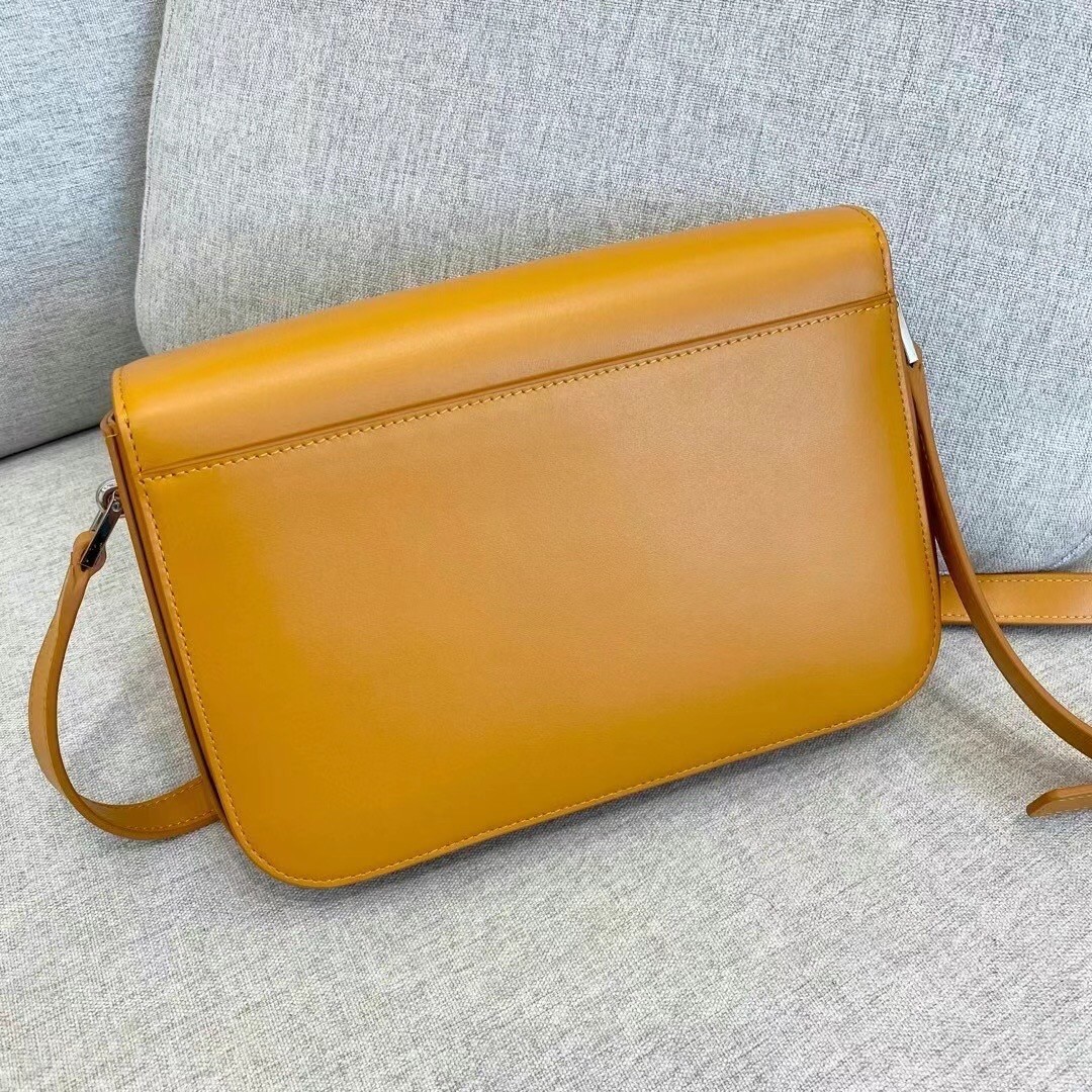 Sa**t Lau*nt le pave bag in saffron calfskin