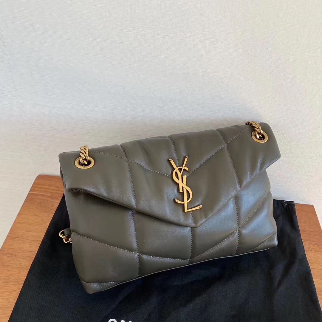 Sa**t Lau*nt loulou puffer small bag in green lambskin