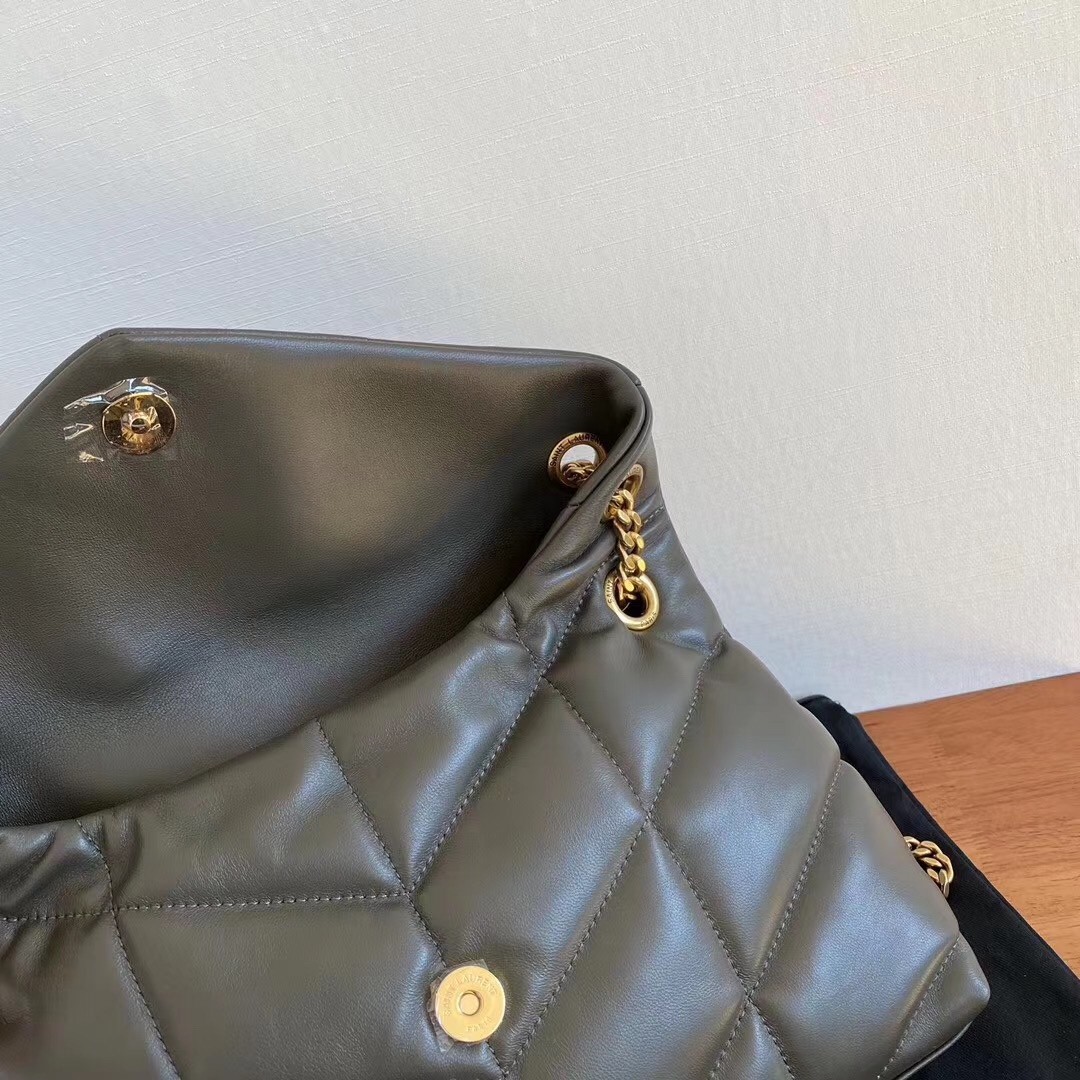 Sa**t Lau*nt loulou puffer small bag in green lambskin