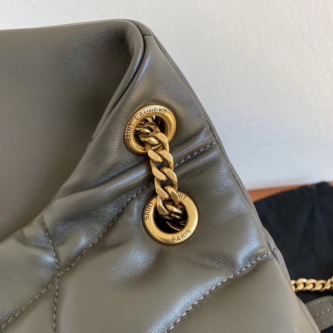 Sa**t Lau*nt loulou puffer small bag in green lambskin