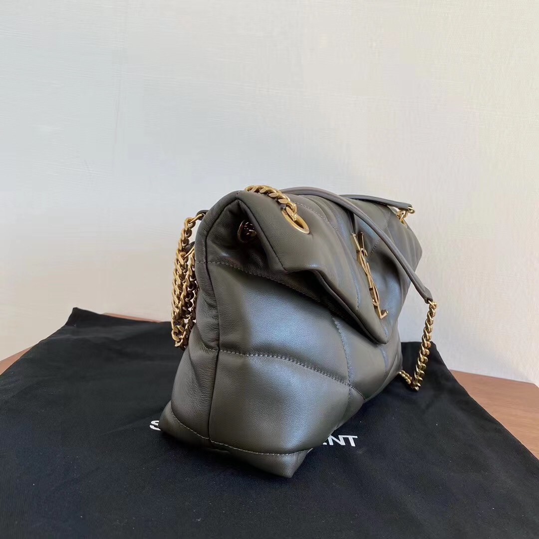 Sa**t Lau*nt loulou puffer small bag in green lambskin