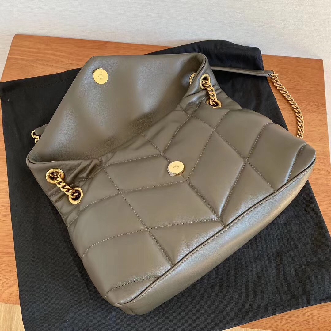 Sa**t Lau*nt loulou puffer small bag in green lambskin